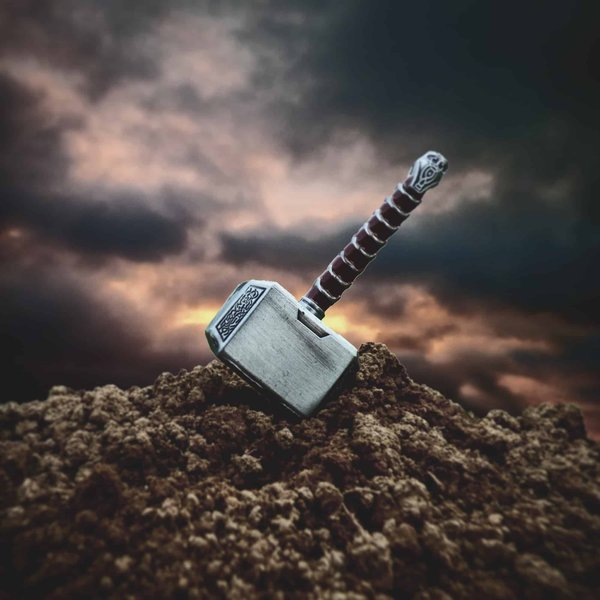 Mjölnir : Le Marteau de Thor dans les Bijoux Vikings